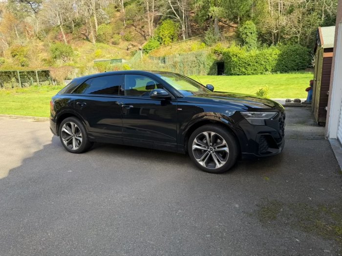 Image of AUDI Q8 S/LINE